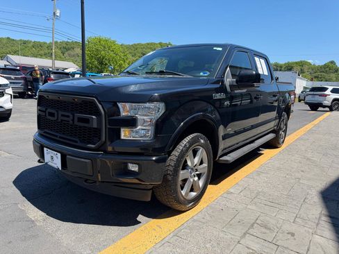 Used 2017 Ford F150 Lariat AWD/4WD image 4