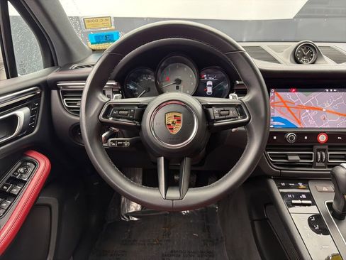 Used 2024 Porsche Macan S image 8