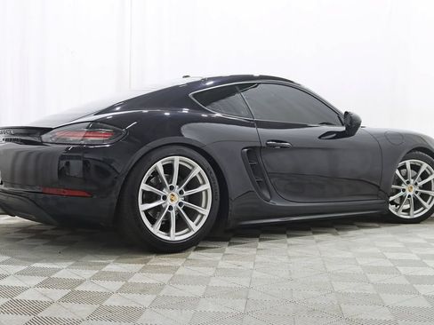 Used 2019 Porsche 718 Cayman RWD image 7