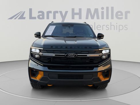 Certified 2025 Ford Expedition Tremor AWD/4WD image 8