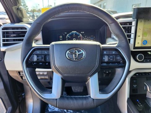 Used 2025 Toyota Tundra Capstone AWD/4WD image 28