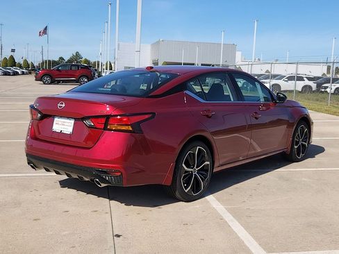 New 2025 Nissan Altima 2.5 SR image 5