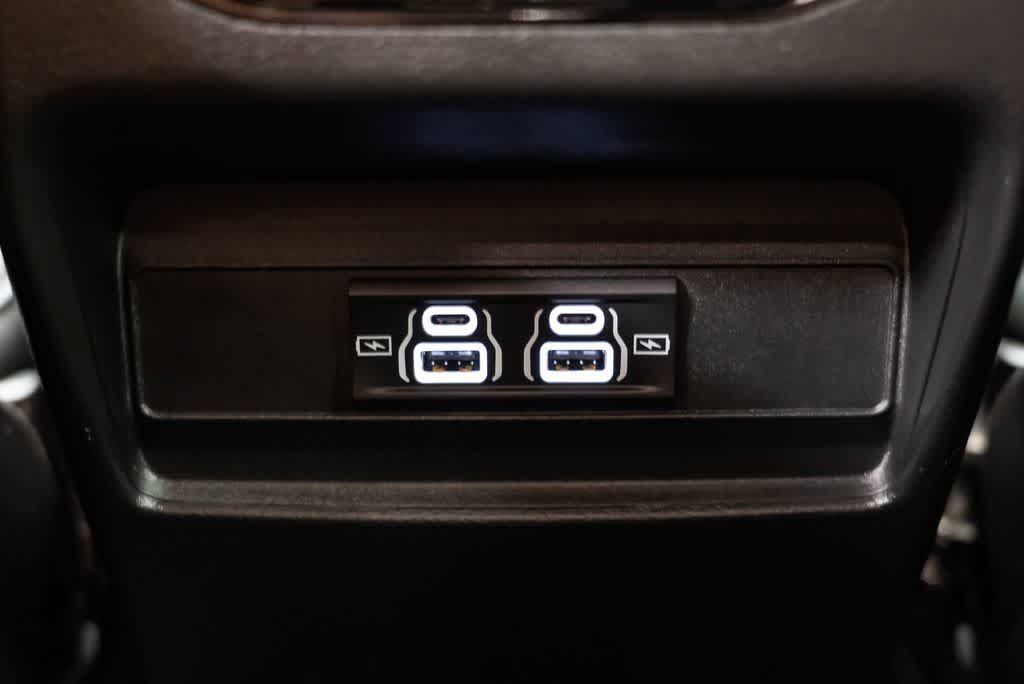 Used 2025 Jeep Grand Cherokee Laredo X AWD/4WD image 9