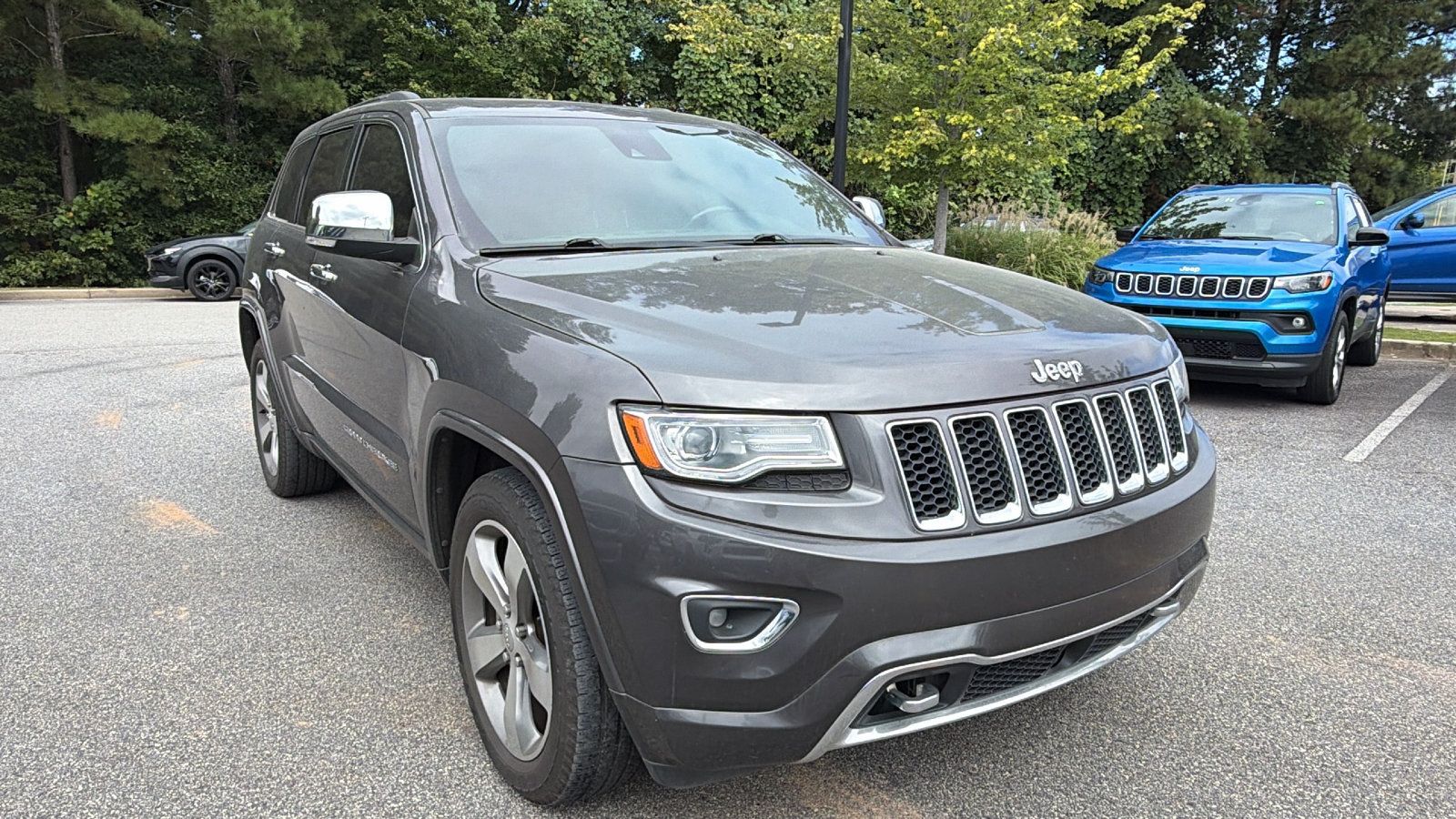 Used 2014 Jeep Grand Cherokee Overland w/ Advanced Technology Group RWD image 5