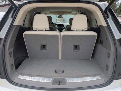 Certified 2023 Cadillac XT6 Premium Luxury AWD/4WD image 7