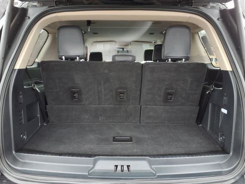 Used 2024 Ford Expedition XLT AWD/4WD image 13