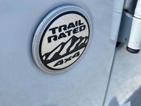 Used 2020 Jeep Gladiator Sport w/ Quick Order Package 24S image 25