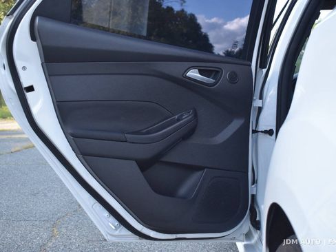 Used 2015 Ford Focus ST w/ Equipment Group 402A FWD image 10