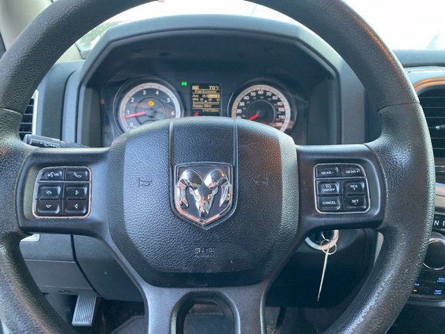 Used 2016 RAM 1500 Classic SLT AWD/4WD image 18