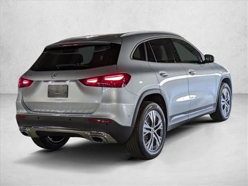 New 2026 Mercedes-Benz GLA 250 image 2