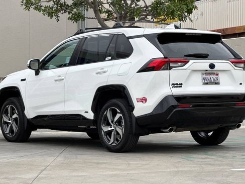 Used 2024 Toyota RAV4 SE w/ Weather & Moonroof Package AWD/4WD image 3