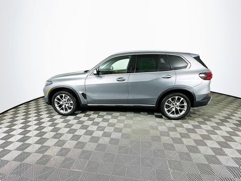 Used 2026 BMW X5 xDrive40i w/ Climate Comfort Package image 5