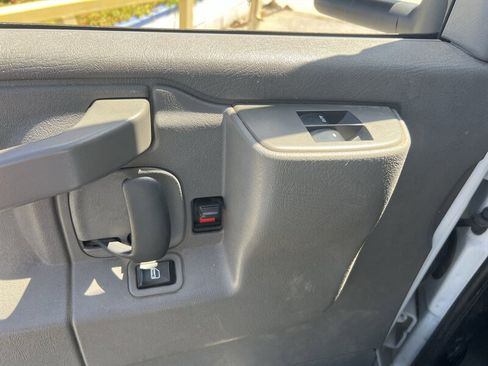 Used 2021 Chevrolet Express 3500 w/ Power Convenience Package RWD image 20