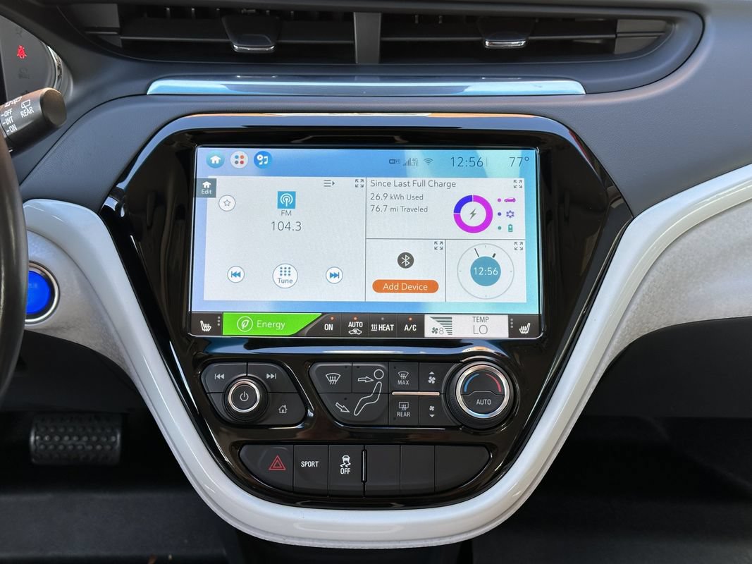 Used 2019 Chevrolet Bolt Premier w/ Infotainment Package FWD image 28