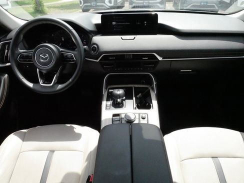 Used 2024 MAZDA CX-90 Plug-In Hybrid w/ Preferred AWD/4WD image 10