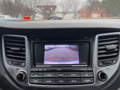 Used 2017 Hyundai Tucson SE image 23