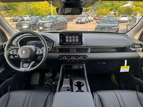 New 2025 Honda Pilot Elite image 5