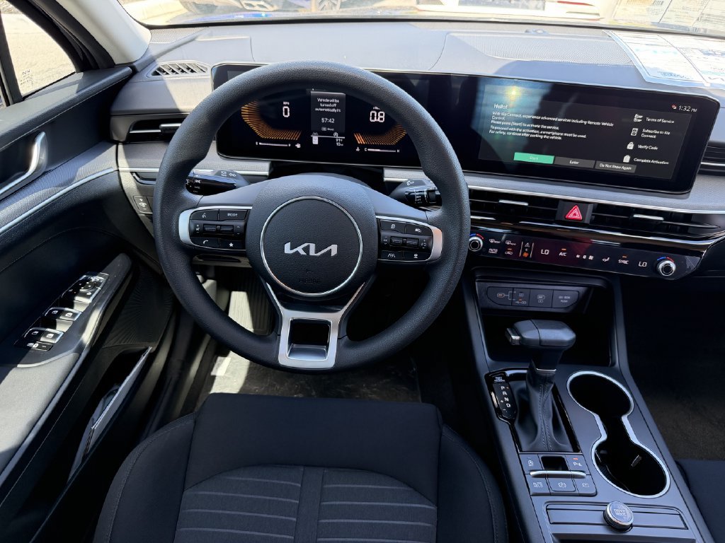 New 2027 Kia K5 LXS FWD image 13