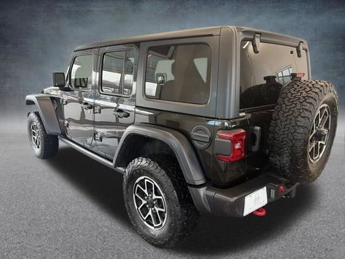Used 2024 Jeep Wrangler Unlimited Rubicon image 10