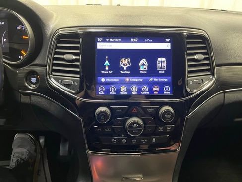 Used 2019 Jeep Grand Cherokee Limited image 23