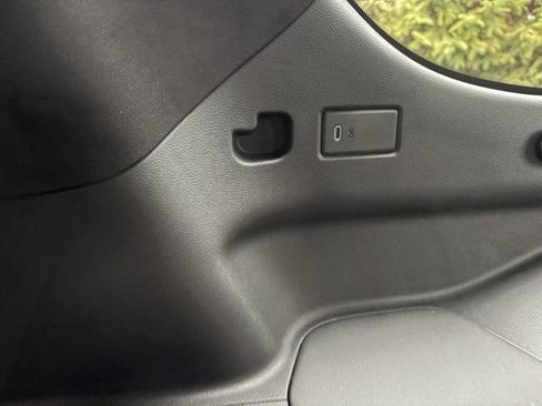 Used 2025 Cadillac Escalade Sport w/ Touring Package image 20