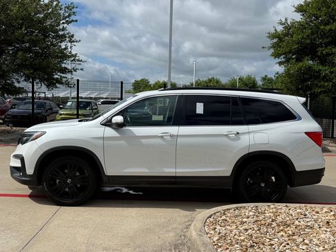 Used 2021 Honda Pilot Special Edition image 2