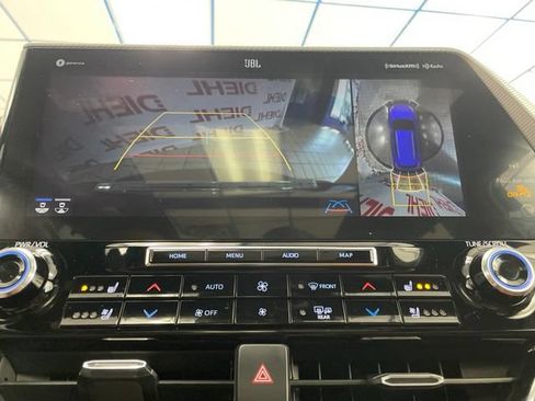 Used 2021 Toyota Highlander Platinum AWD/4WD image 34
