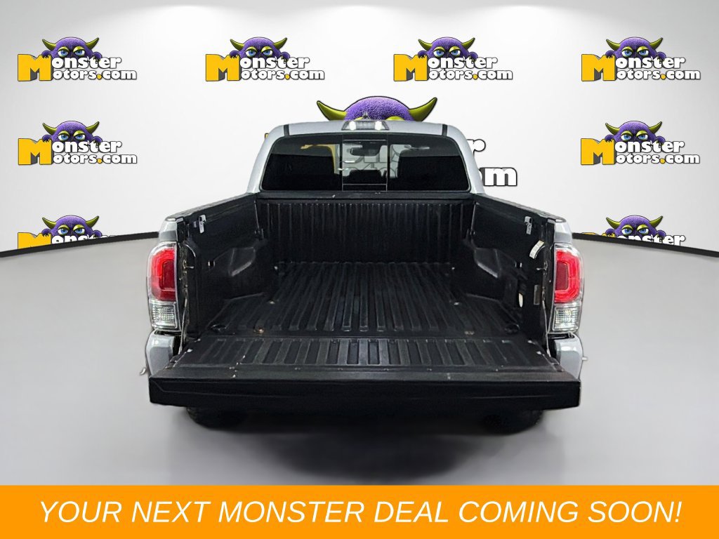 Used 2020 Toyota Tacoma TRD Sport AWD/4WD image 26