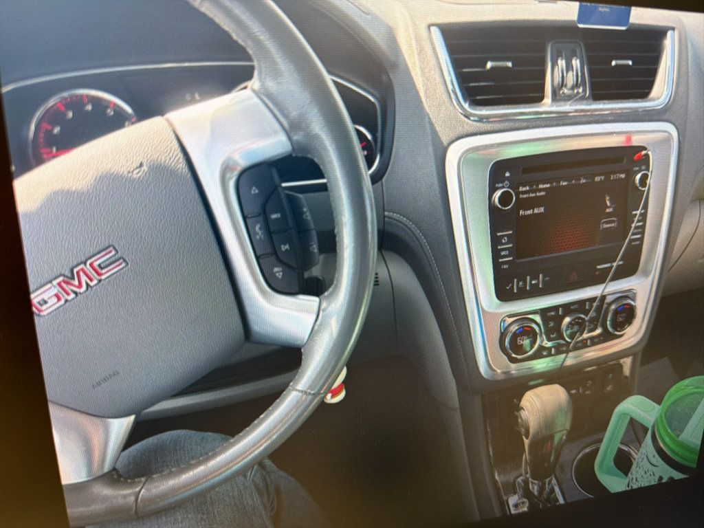 Used 2014 GMC Acadia SLT AWD/4WD image 6