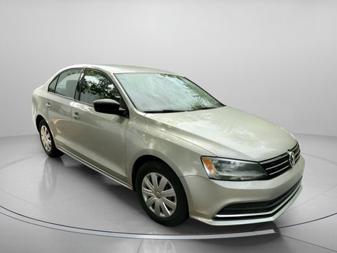Used 2016 Volkswagen Jetta S FWD image 6