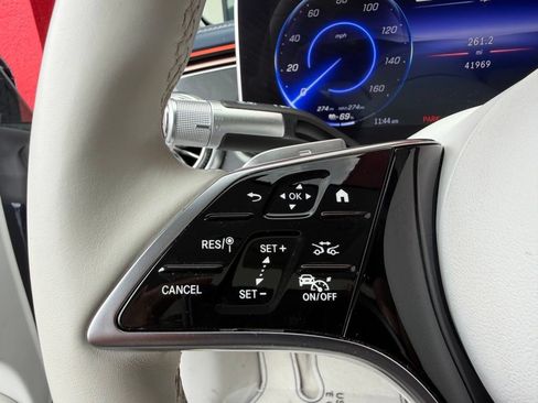 Used 2023 Mercedes-Benz EQS 450+ Sedan image 15