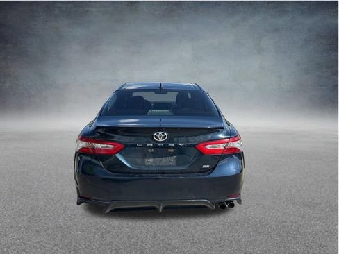 Used 2018 Toyota Camry SE w/ Audio Package FWD image 10