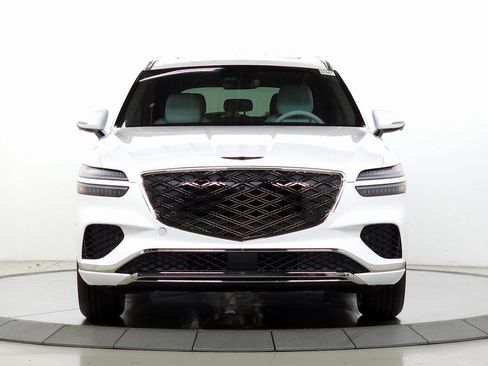 Used 2026 Genesis GV70 2.5T Advanced AWD/4WD image 2