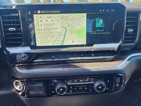 Used 2025 Chevrolet Silverado 1500 LT image 31