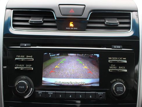 Used 2013 Nissan Altima 2.5 SV FWD image 24