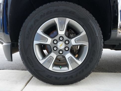 Used 2020 Chevrolet Colorado Z71 AWD/4WD image 29