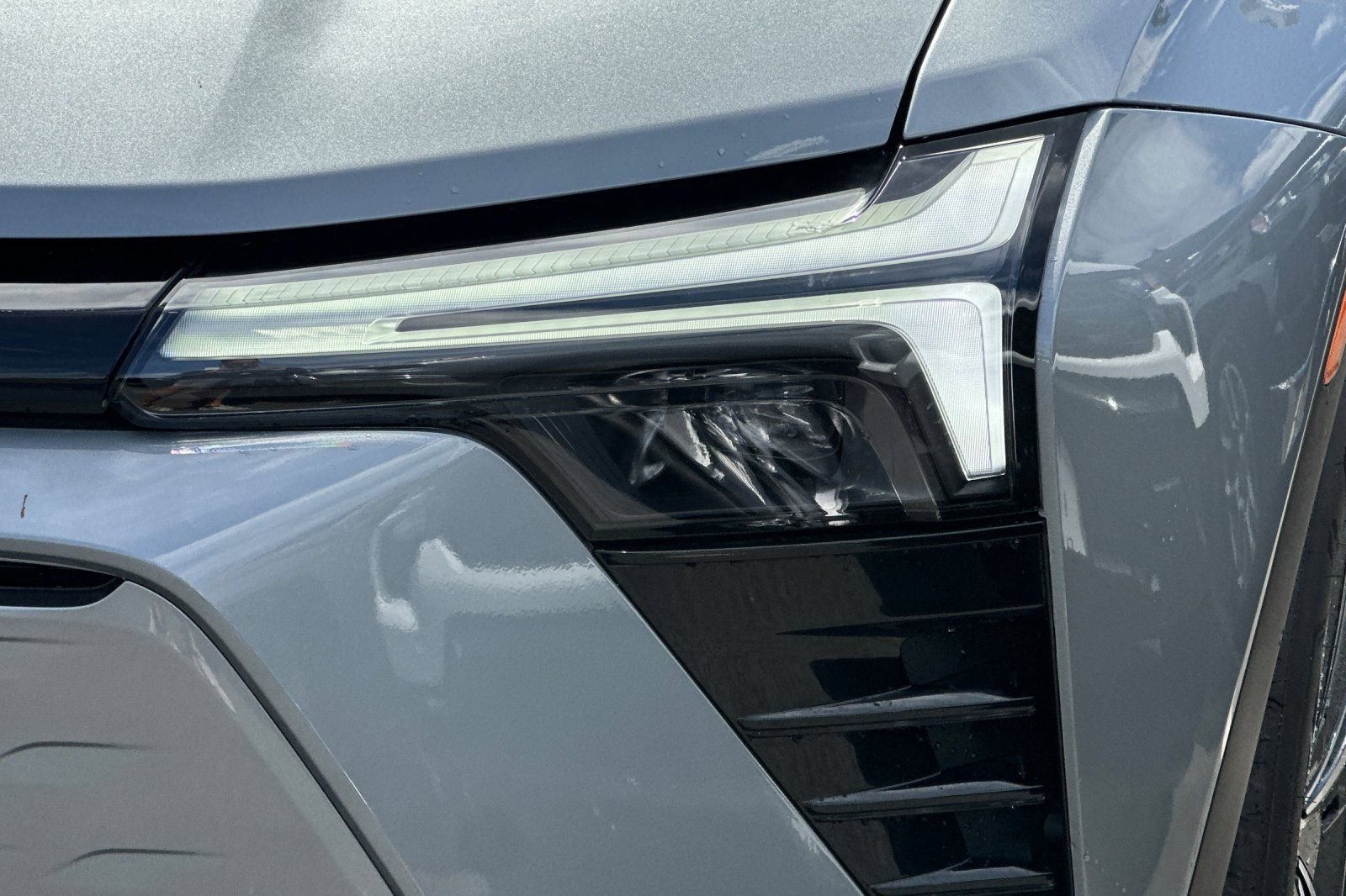 Used 2026 Chevrolet Blazer EV LT FWD image 48
