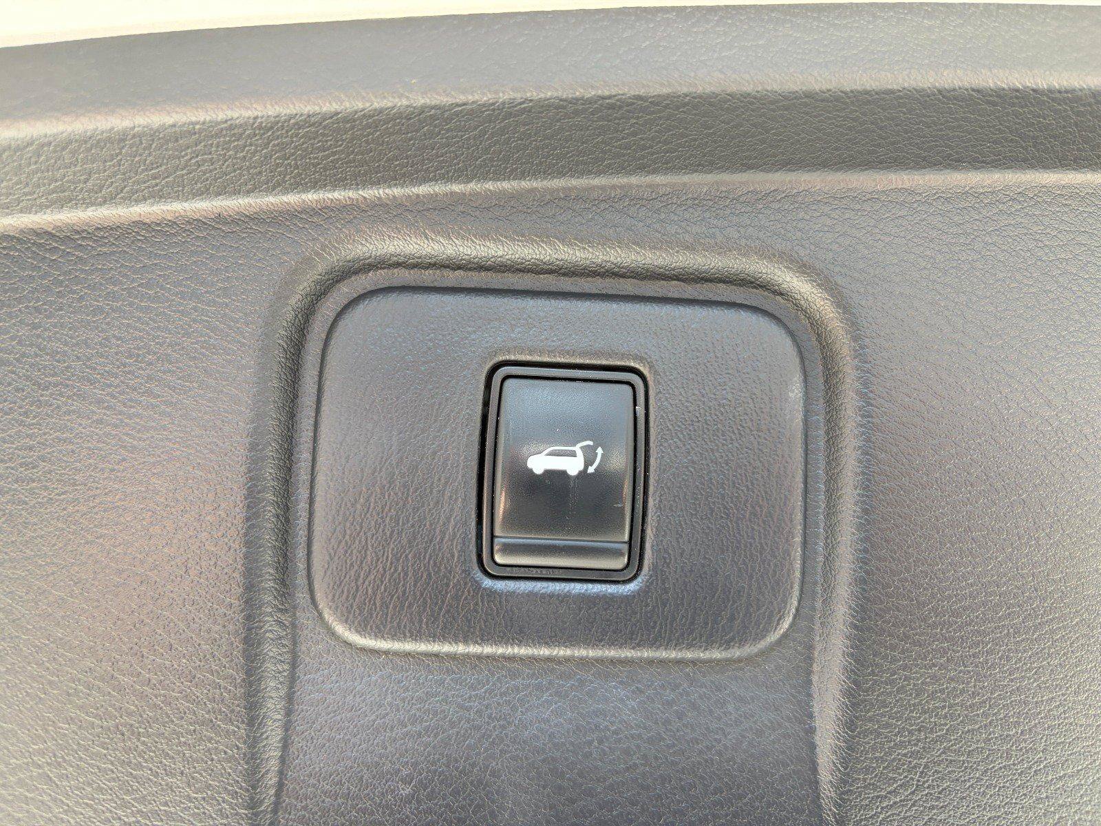 Used 2018 Nissan Murano Platinum AWD/4WD image 25