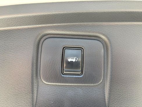 Used 2018 Nissan Murano Platinum AWD/4WD image 25