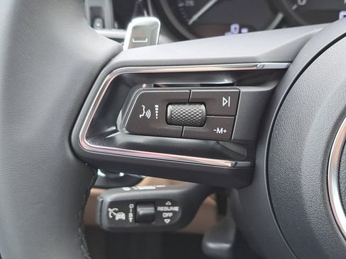 Used 2026 Porsche Macan AWD/4WD image 29