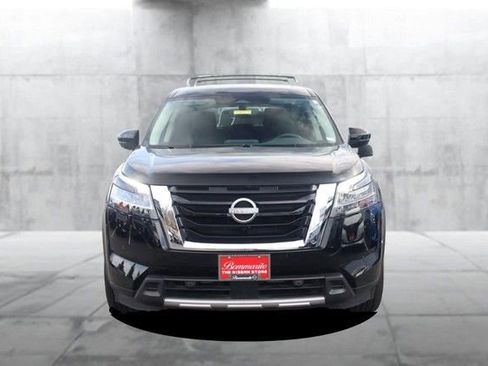 Certified 2024 Nissan Pathfinder SL FWD image 4