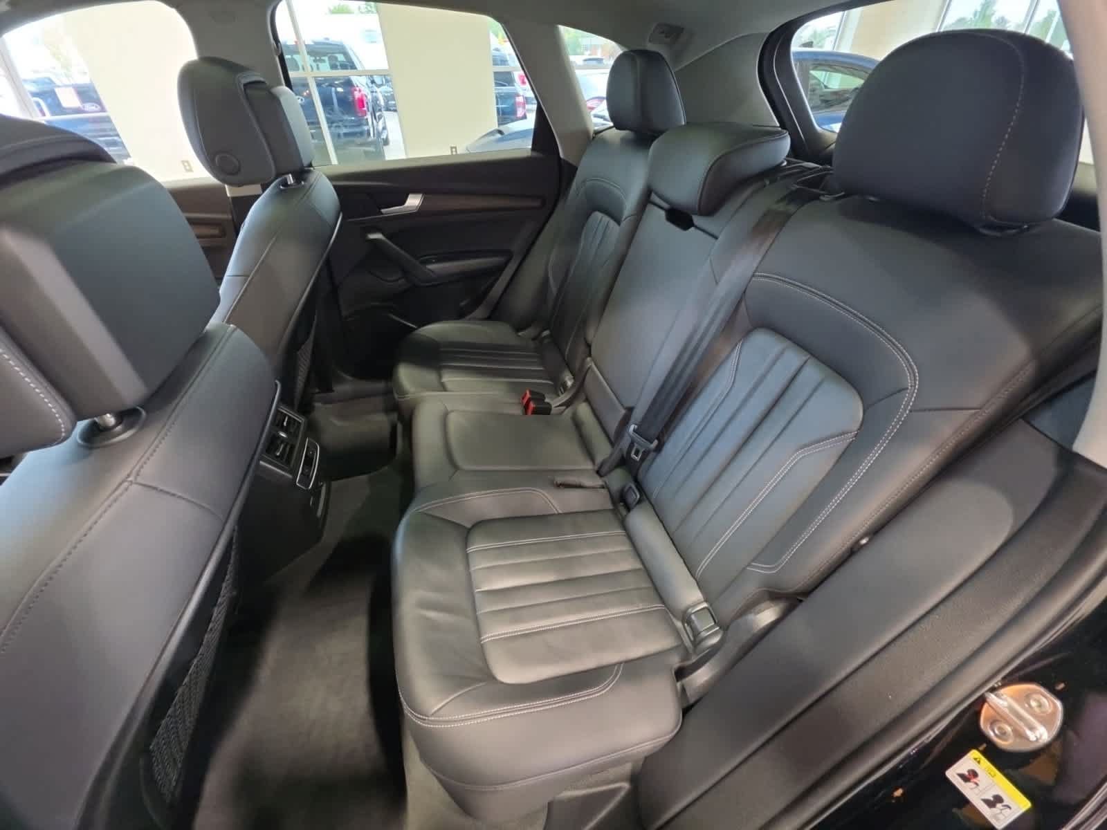 Used 2021 Audi Q5 2.0T Premium w/ Convenience Package AWD/4WD image 32