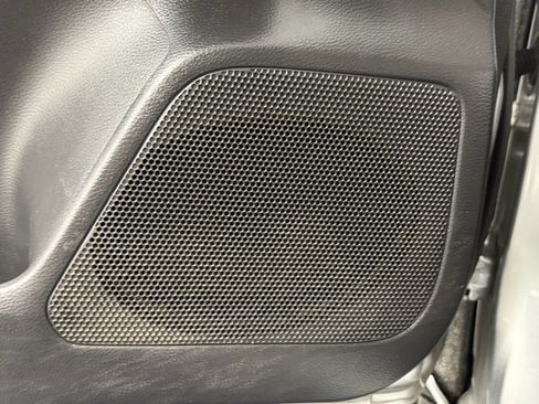 Certified 2023 Toyota Tacoma TRD Off-Road image 15