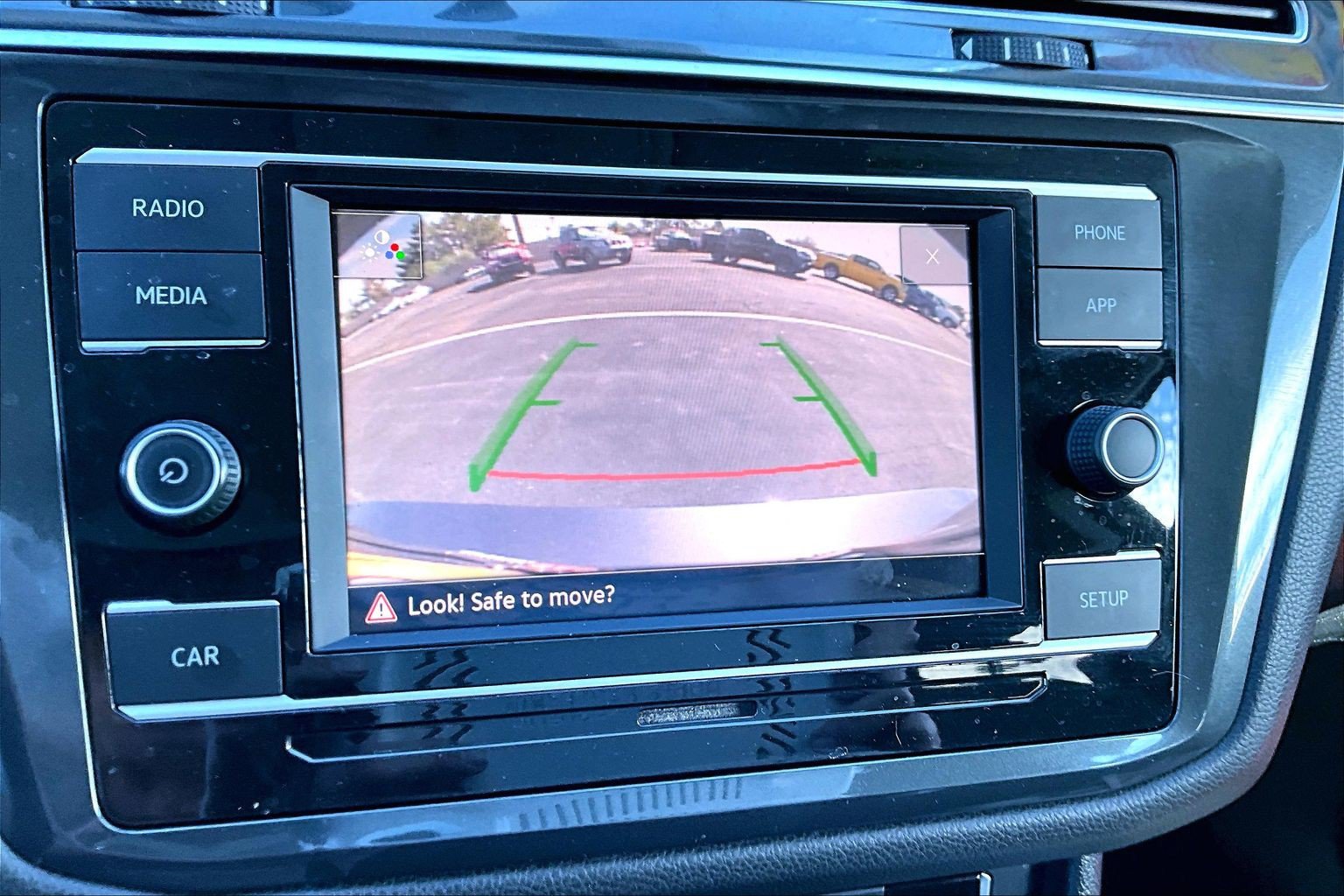 Used 2019 Volkswagen Tiguan S FWD image 22