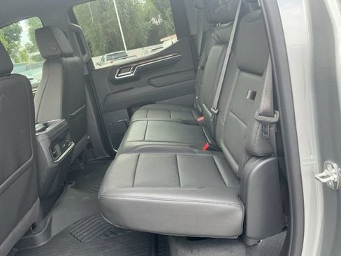 Used 2026 Chevrolet Silverado 1500 LT Trail Boss w/ LT Trail Boss Premium Package AWD/4WD image 15