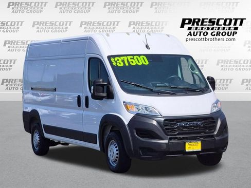 Used 2025 RAM ProMaster 2500 FWD image 1