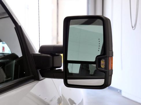 Used 2019 Chevrolet Silverado 3500 LT AWD/4WD image 38
