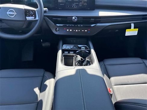 New 2025 Nissan Murano SV image 15