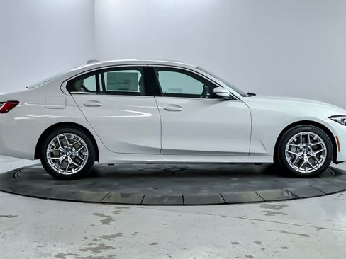 Used 2026 BMW 330i xDrive Sedan w/ Premium Package AWD/4WD image 8