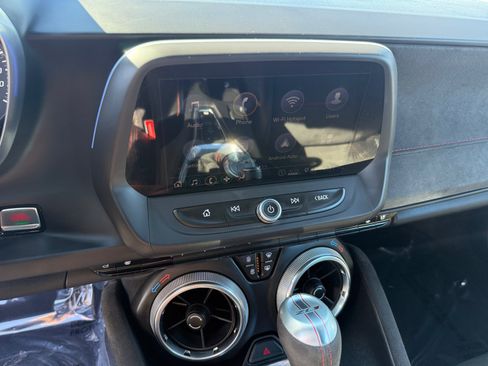 Used 2020 Chevrolet Camaro ZL1 RWD image 12